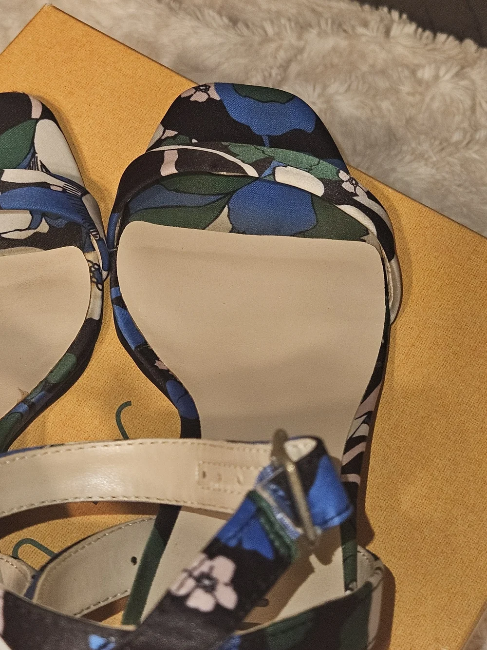 Unisa Blue and Green Floral Satin Ankle-Strap Block Heels Size 8M